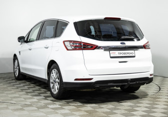 Подержанный автомобиль Ford S-MAX 2018 года (7 фото)