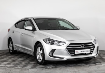 Подержанный автомобиль Hyundai Elantra Sedan 2016 года (3 фото)
