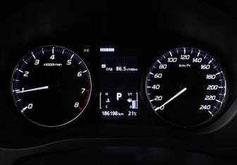 Подержанный автомобиль Mitsubishi Outlander 2018 года (12 фото)