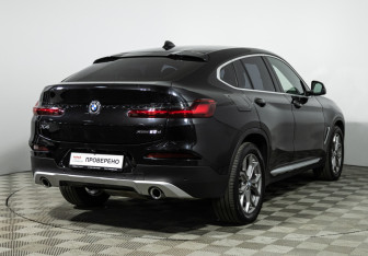 Подержанный автомобиль BMW X4 2019 года (5 фото)