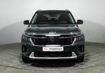 Подержанный автомобиль Kia Seltos 2023 года (2 фото)