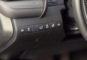 Подержанный автомобиль Toyota Camry Sedan 2019 года (15 фото)