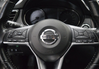 Подержанный автомобиль Nissan X-Trail 2021 года (16 фото)
