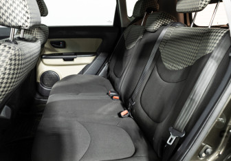 Подержанный автомобиль Kia Soul 2011 года (10 фото)