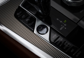 Подержанный автомобиль BMW X6 2021 года (22 фото)