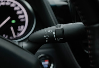 Подержанный автомобиль Toyota Camry Sedan 2021 года (18 фото)