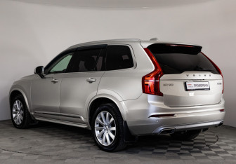 Подержанный автомобиль Volvo XC90 2016 года (7 фото)