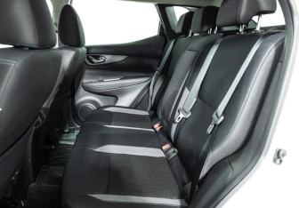 Подержанный автомобиль Nissan Qashqai 2021 года (10 фото)