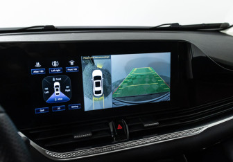 Подержанный автомобиль FAW Bestune B70 2023 года (17 фото)