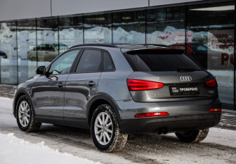 Подержанный автомобиль Audi Q3 2012 года (7 фото)