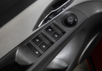 Подержанный автомобиль Chevrolet Cruze Sedan 2010 года (15 фото)