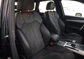 Подержанный автомобиль Audi Q5 2020 года (26 фото)