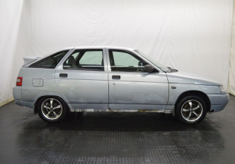 Подержанный автомобиль LADA (ВАЗ) 2112 2007 года (4 фото)