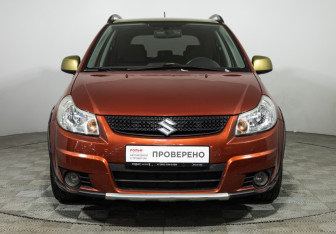Подержанный автомобиль Suzuki SX4 Hatchback 2010 года (2 фото)