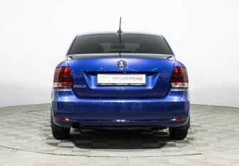 Подержанный автомобиль Volkswagen Polo Sedan 2020 года (6 фото)