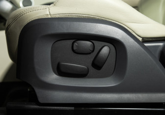 Подержанный автомобиль Land Rover Range Rover Evoque 2013 года (25 фото)