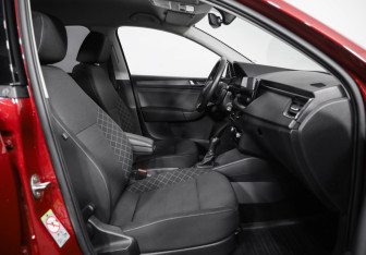 Подержанный автомобиль Skoda Rapid Liftback 2020 года (20 фото)