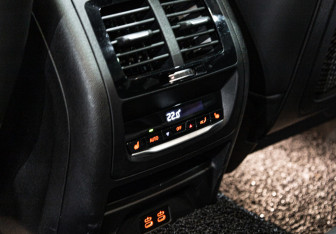 Подержанный автомобиль BMW X3 2021 года (16 фото)