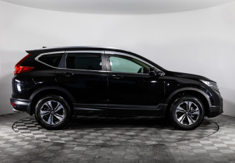 Подержанный автомобиль Honda CR-V 2019 года (4 фото)