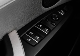 Подержанный автомобиль BMW X3 2014 года (20 фото)