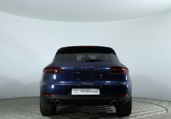 Подержанный автомобиль Porsche Macan 2015 года (6 фото)