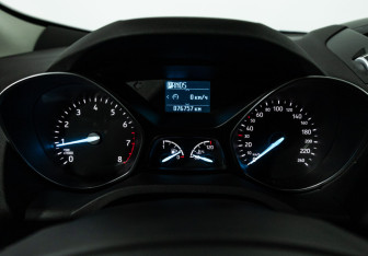 Подержанный автомобиль Ford Kuga 2019 года (12 фото)