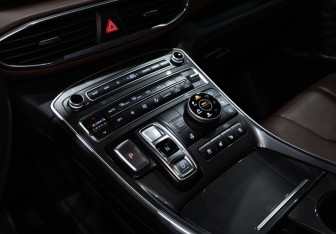 Подержанный автомобиль Hyundai Santa Fe 2021 года (22 фото)