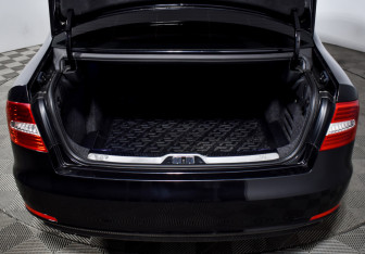 Подержанный автомобиль Skoda Superb Liftback 2015 года (19 фото)