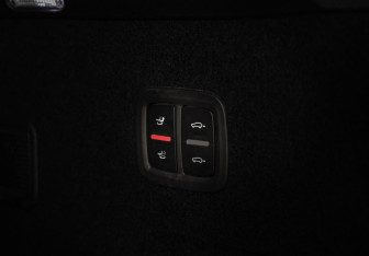 Подержанный автомобиль Porsche Cayenne 2018 года (40 фото)