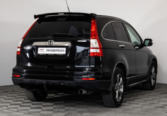 Подержанный автомобиль Honda CR-V 2010 года (5 фото)