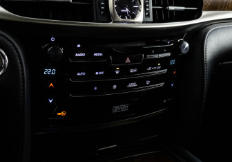 Подержанный автомобиль Mitsubishi Montero Sport 2022 года (20 фото)