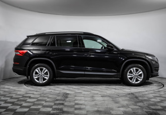 Подержанный автомобиль Skoda Kodiaq 2020 года (8 фото)