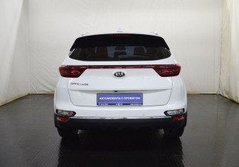 Подержанный автомобиль Kia Sportage 2021 года (6 фото)