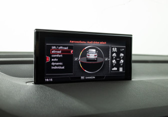 Подержанный автомобиль Audi Q7 2016 года (19 фото)