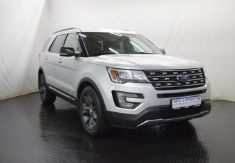 Подержанный автомобиль Ford Explorer 2017 года (3 фото)