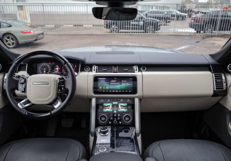 Подержанный автомобиль Land Rover Range Rover 2020 года (11 фото)
