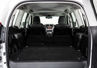 Подержанный автомобиль Lexus GX 2010 года (35 фото)