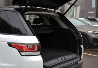 Подержанный автомобиль Land Rover Range Rover Sport 2017 года (28 фото)