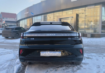 Новый Zeekr 001 2024 (5 фото)