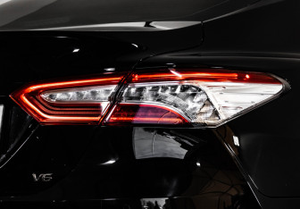 Подержанный автомобиль Toyota Camry Sedan 2019 года (12 фото)