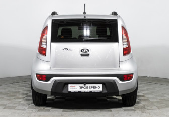 Подержанный автомобиль Kia Soul 2013 года (6 фото)
