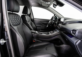 Подержанный автомобиль Hyundai Santa Fe 2022 года (27 фото)