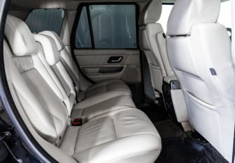 Подержанный автомобиль Land Rover Range Rover Sport 2007 года (21 фото)