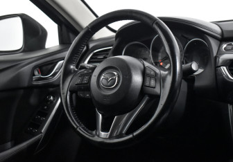 Подержанный автомобиль Mazda 6 Sedan 2015 года (14 фото)