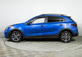 Подержанный автомобиль Kia Rio Hatchback 2021 года (8 фото)