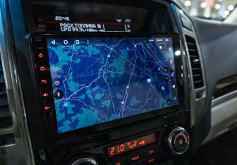Подержанный автомобиль Mitsubishi Pajero 2021 года (14 фото)