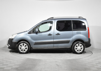 Подержанный автомобиль Citroen Berlingo 2011 года (8 фото)