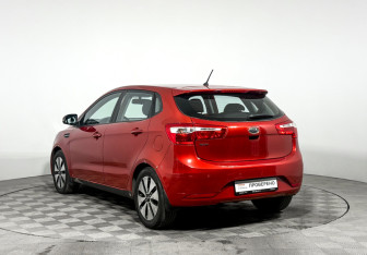 Подержанный автомобиль Kia Rio Hatchback 2012 года (7 фото)