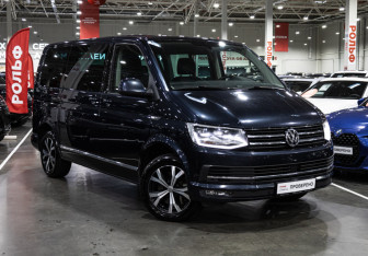 Подержанный автомобиль Volkswagen Multivan 2019 года (3 фото)
