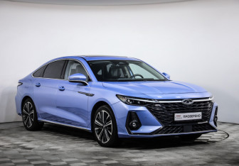 Подержанный автомобиль Chery Arrizo 8 2023 года (3 фото)